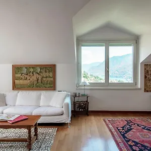 Apartment I D'a Charming Penthouse - View- Como- House-130 Mt-2 Double Bedrooms And 2 Double Bathrooms A Spacious Living Room-full Equipped Kitchen-private Garden And Terrace-private Covered Parking, Como